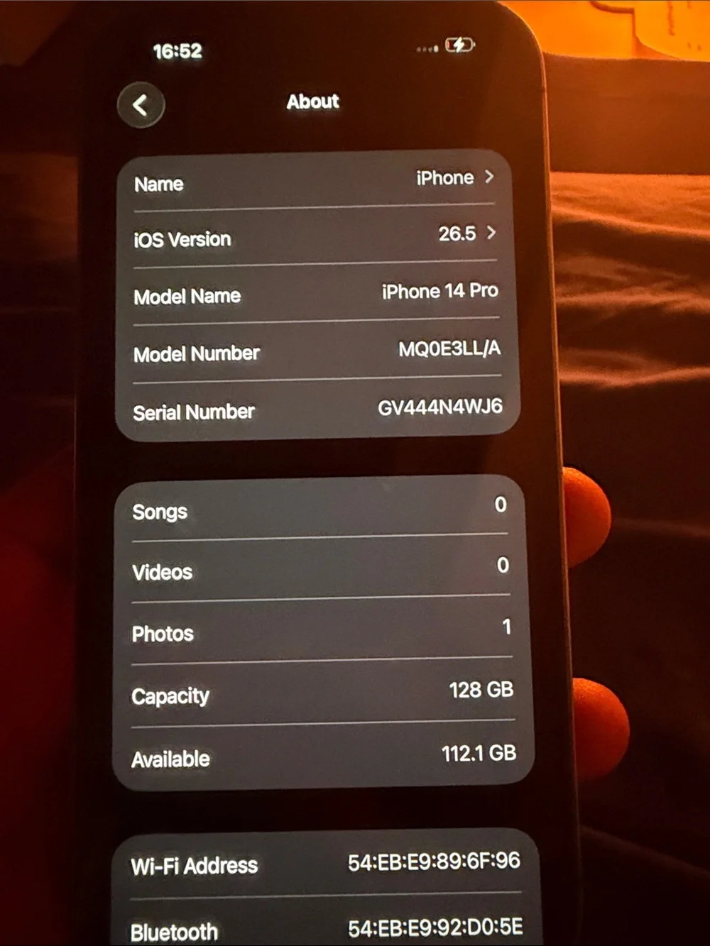 Apple iPhone 14 Pro in Black w/ Screen protector, OtterBox, Charger